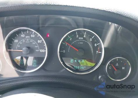 2018 Jeep Wrangler Jk Unlimited Freedom Edition 4X4 from USA, damaged, VIN 1C4BJWDG2JL868811